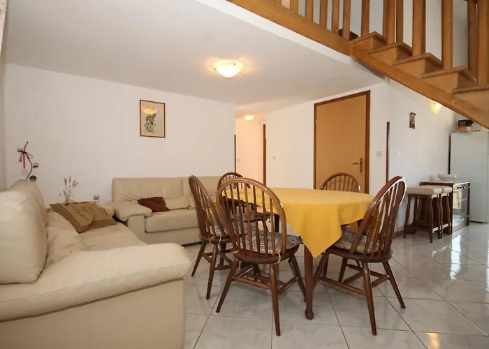 Apartman With A Parking Space - 7043