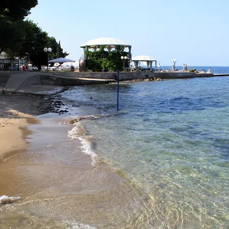 With A Parking Space - 7043 Umag