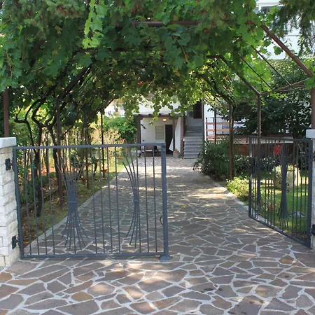 With A Parking Space - 7043 Apartamento Umag